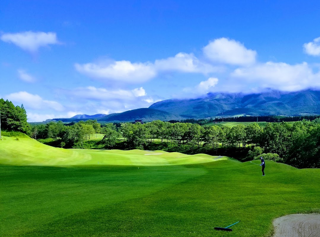 Kujukogen Golf Club — golf course in Oita, Japan