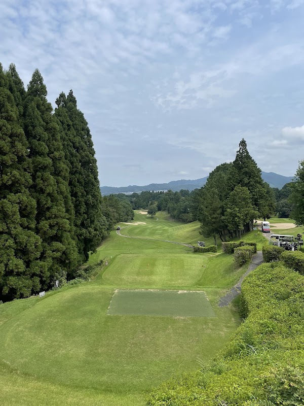 Oitatakenaka Country Club — golf course in Oita, Japan