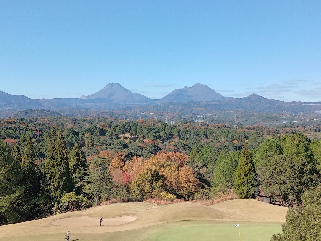 Oita Central Golf Club — golf course in Oita, Japan