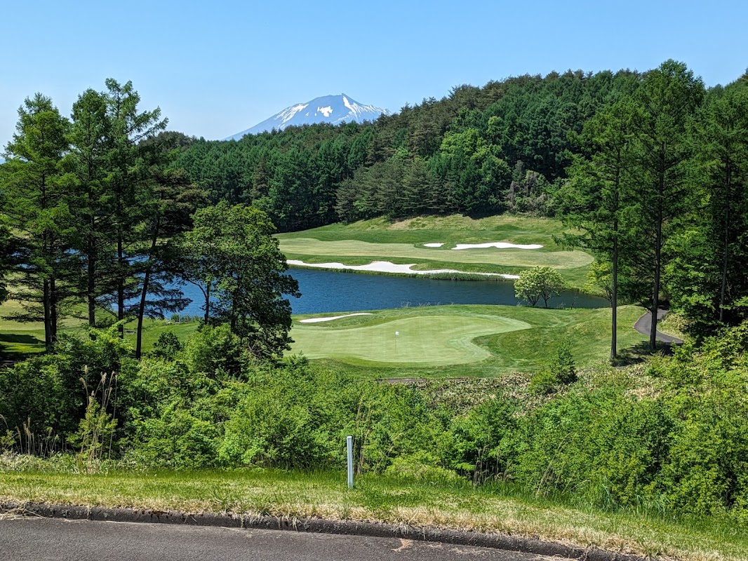 Iwatenumakunai Country Club — golf course in Iwate, Japan