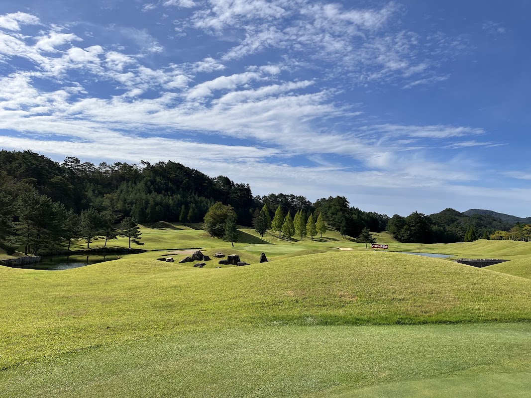 Hiroshima Yoshiwanomori Golf Club — golf course in Aichi, Japan