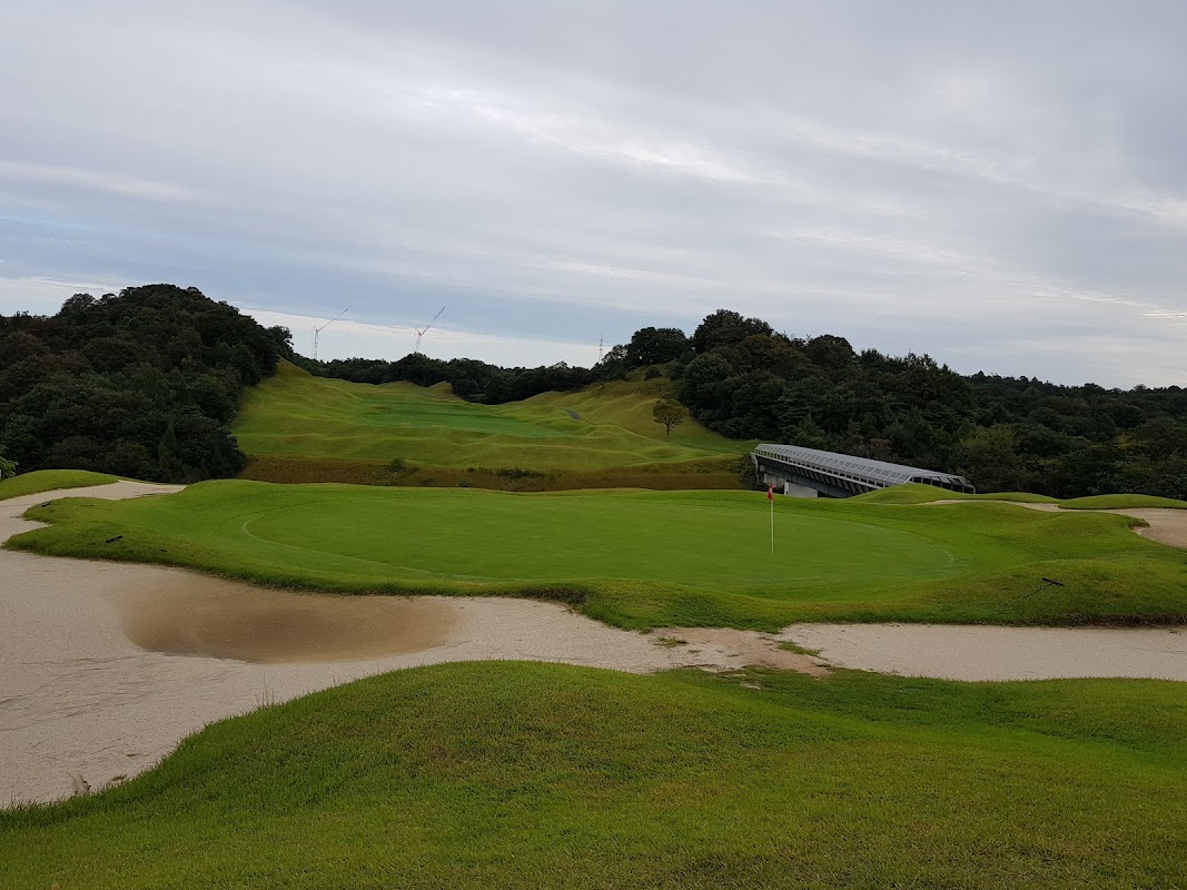 Ube 72 Country Club Mannen-ike East Course — golf course in Yamaguchi, Japan