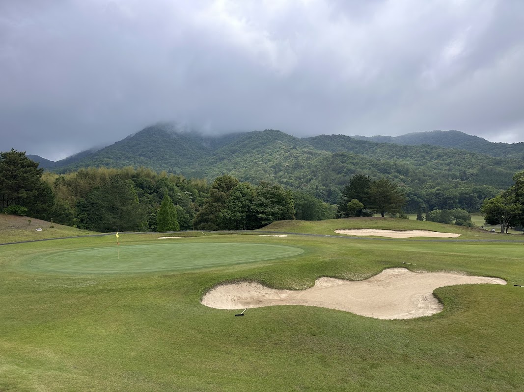 Sensuibara Golf Club — golf course in Yamaguchi, Japan