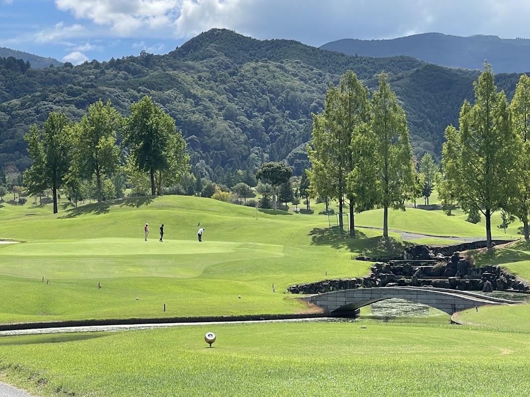 Sun Resort Country Club — golf course in Wakayama, Japan