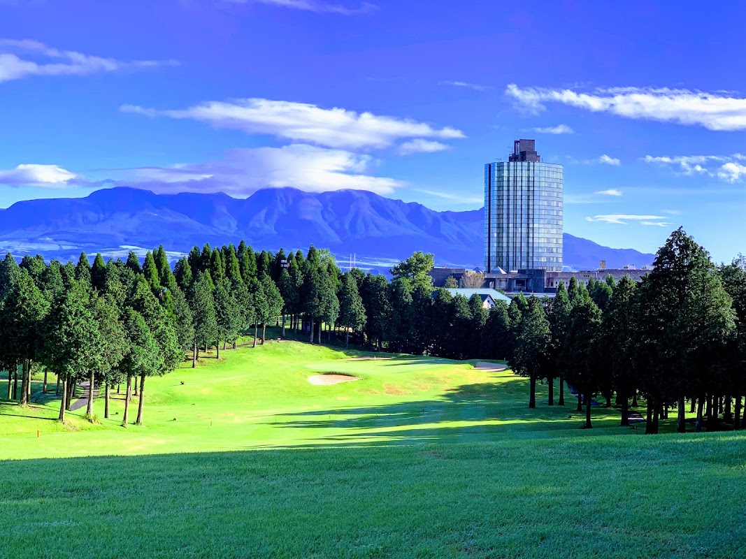 Aso Yamanami Resort Hotel & Golf Club — golf course in Kumamoto, Japan