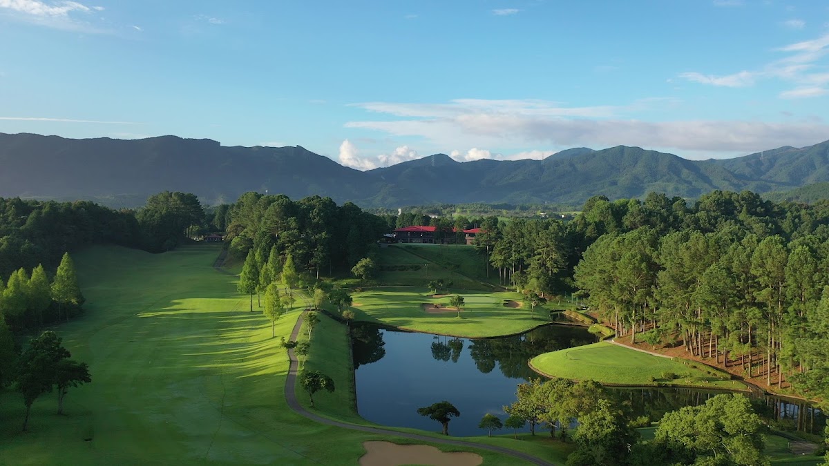 TRIAL GOLF&RESORT WAKAMIYA COURSE — golf course in Fukuoka, Japan