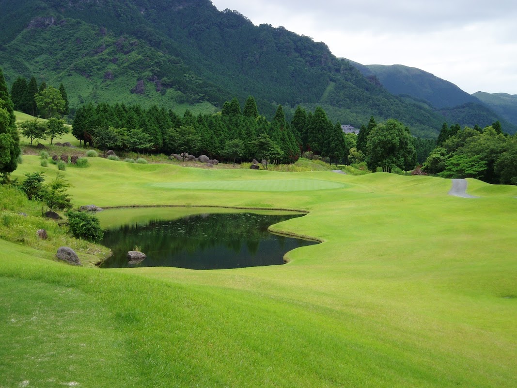 Minamiaso Country Club — golf course in Kumamoto, Japan