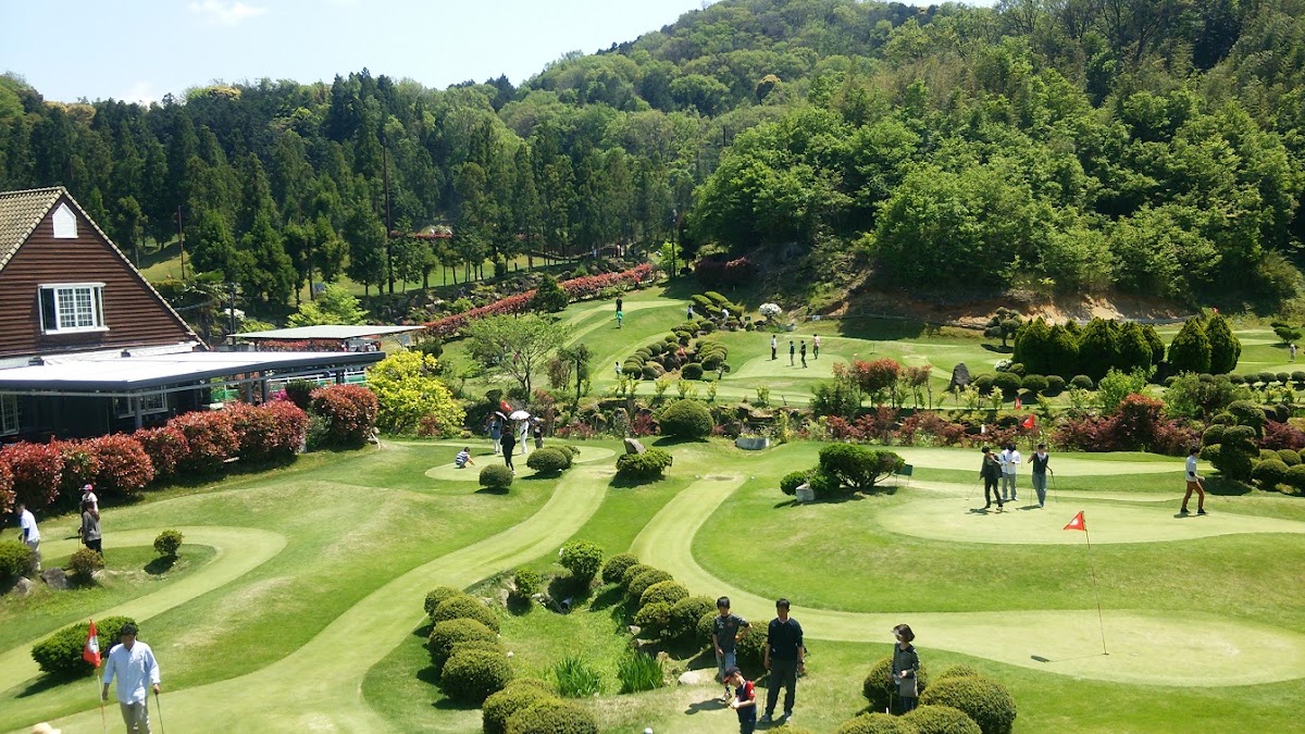 Okazaki Kogen Family Golf — golf course in Aichi, Japan