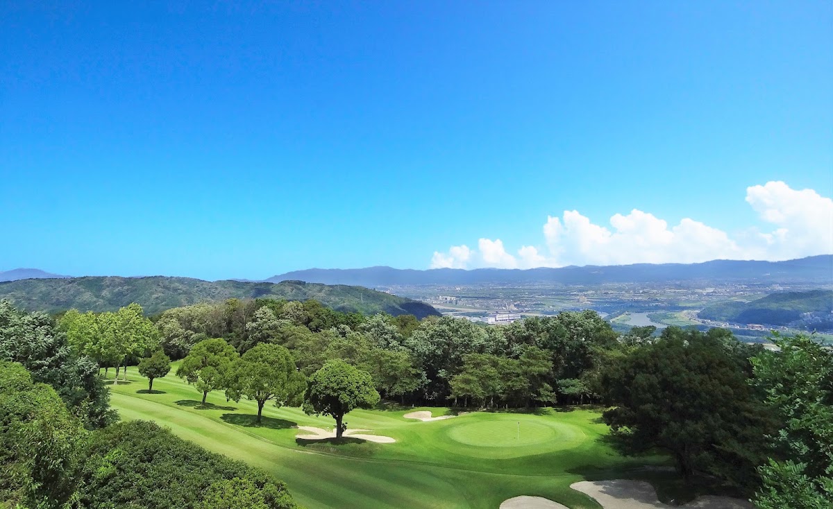 Shin-Osaka Golf Club — golf course in Osaka, Japan