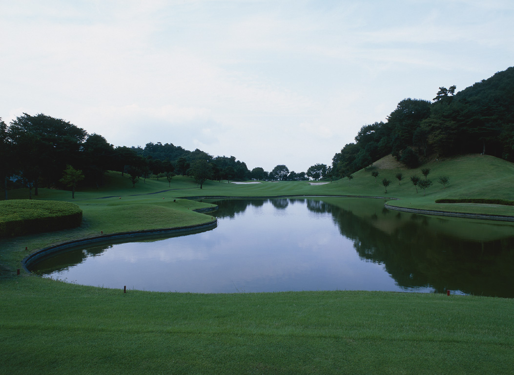 Twin Lakes Country Club — golf course in Gunma, Japan