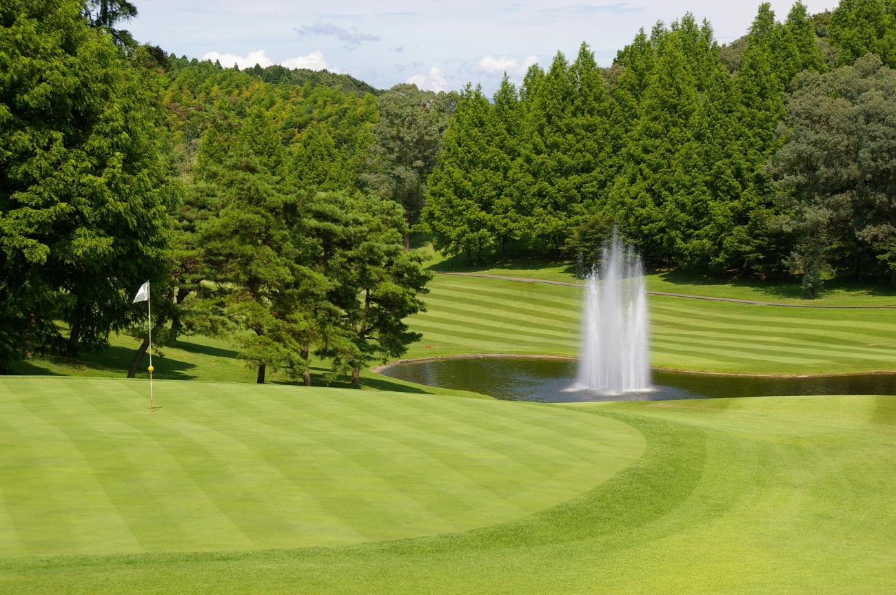 Murasakizuka Golf Club — golf course in Tochigi, Japan